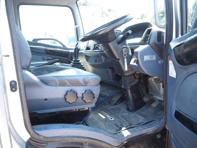日野レンジャー穴掘建柱車中型（4t）[写真34]