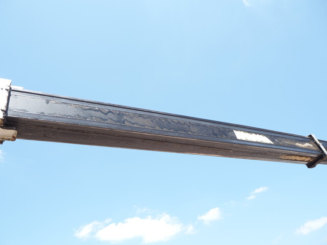 日野レンジャー穴掘建柱車中型（4t）[写真09]