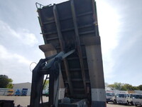 いすゞギガダンプ大型（10t）[写真11]