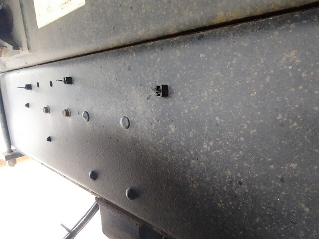 いすゞギガダンプ大型（10t）[写真12]