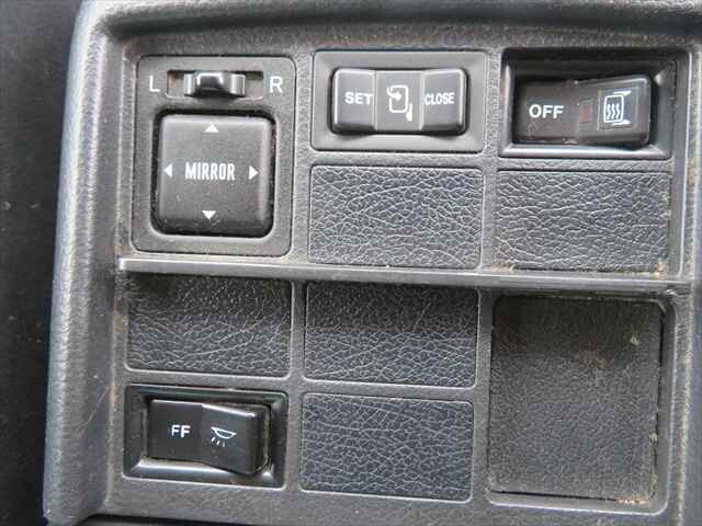 日野プロフィアダンプ大型（10t）[写真33]