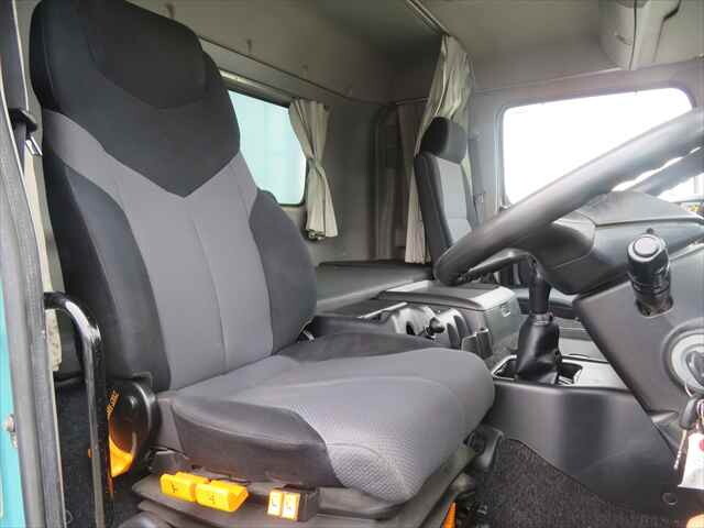 日野プロフィアダンプ大型（10t）[写真37]