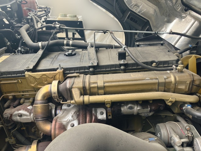 三菱ふそうスーパーグレートトレーラーヘッド（トラクターヘッド）大型（10t）[写真27]