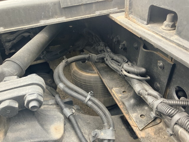 三菱ふそうスーパーグレートトレーラーヘッド（トラクターヘッド）大型（10t）[写真16]