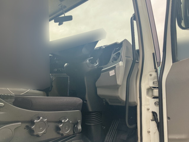 三菱ふそうスーパーグレートトレーラーヘッド（トラクターヘッド）大型（10t）[写真31]