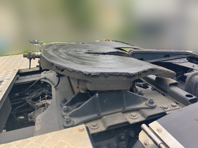 三菱ふそうスーパーグレートトレーラーヘッド（トラクターヘッド）大型（10t）[写真08]