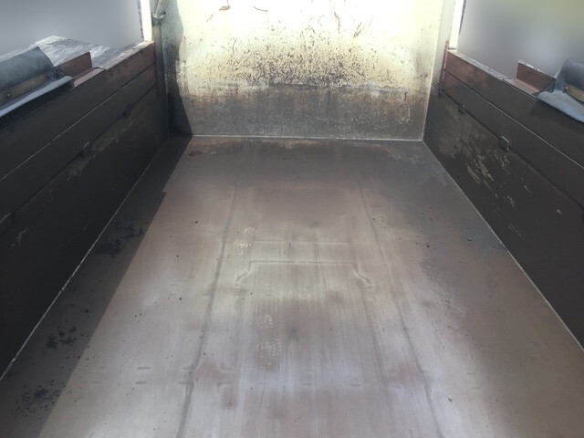 三菱ふそうスーパーグレートダンプ大型（10t）[写真03]