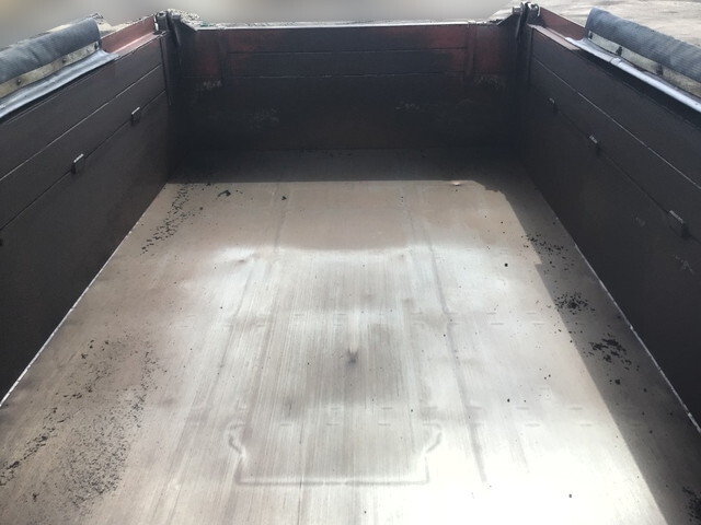 三菱ふそうスーパーグレートダンプ大型（10t）[写真04]