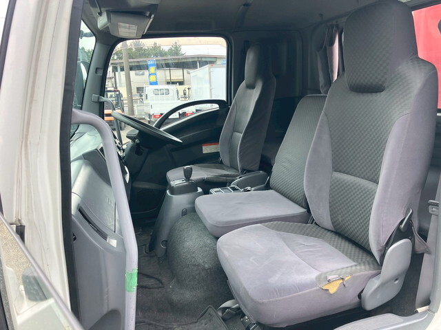 いすゞフォワードクレーン4段中型（4t）[写真32]