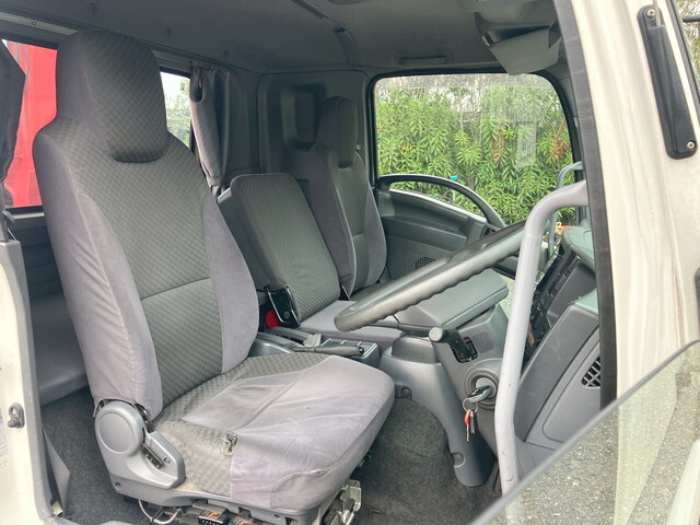 いすゞフォワードクレーン4段中型（4t）[写真33]