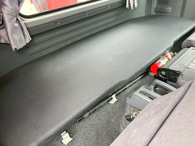 いすゞフォワードクレーン4段中型（4t）[写真36]