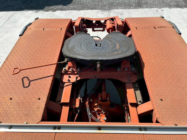 三菱ふそうスーパーグレートトレーラーヘッド（トラクターヘッド）大型（10t）[写真10]