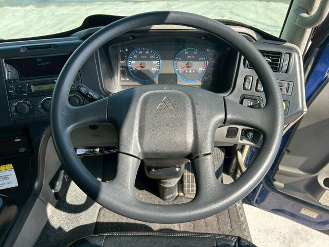 三菱ふそうスーパーグレートトレーラーヘッド（トラクターヘッド）大型（10t）[写真23]