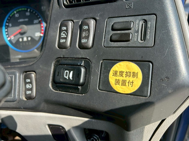 三菱ふそうスーパーグレートトレーラーヘッド（トラクターヘッド）大型（10t）[写真26]