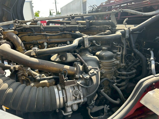 三菱ふそうスーパーグレートトレーラーヘッド（トラクターヘッド）大型（10t）[写真29]