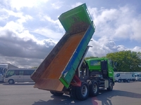 いすゞギガダンプ大型（10t）[写真02]