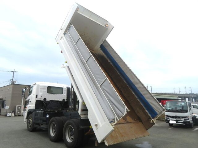 日野プロフィアダンプ大型（10t）[写真02]