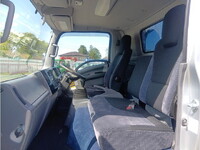 いすゞエルフセーフティローダー小型（2t・3t）[写真25]