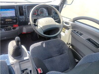 いすゞエルフセーフティローダー小型（2t・3t）[写真26]