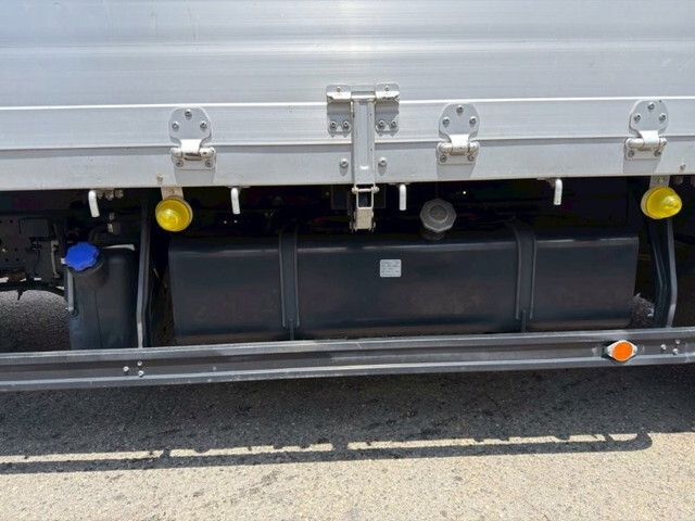 いすゞフォワードアルミブロック中型（4t）[写真10]