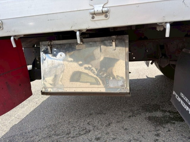 いすゞフォワードアルミブロック中型（4t）[写真09]