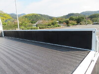 三菱ふそうキャンター平ボディ小型（2t・3t）[写真21]