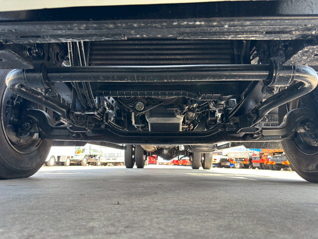 日野レンジャー平ボディ中型（4t）[写真17]