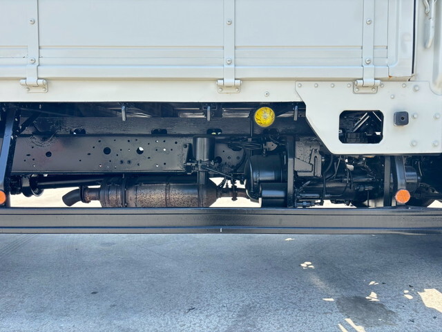 日野レンジャー平ボディ中型（4t）[写真20]