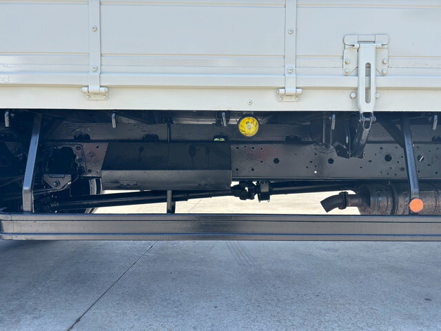 日野レンジャー平ボディ中型（4t）[写真21]