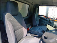 いすゞフォワード冷凍車（冷蔵車）中型（4t）[写真12]