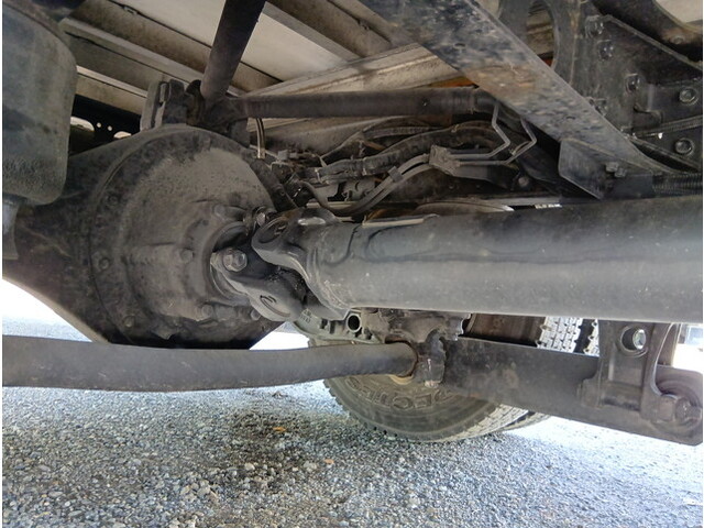 いすゞフォワード冷凍車（冷蔵車）中型（4t）[写真25]