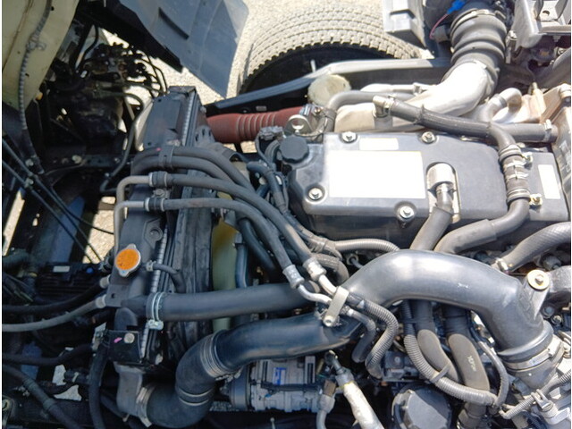 いすゞフォワード冷凍車（冷蔵車）中型（4t）[写真26]