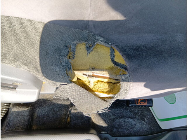 いすゞフォワード冷凍車（冷蔵車）中型（4t）[写真30]