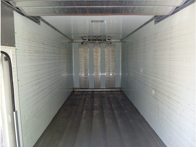 いすゞフォワード冷凍車（冷蔵車）中型（4t）[写真39]