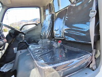 日野デュトロ平ボディ小型（2t・3t）[写真12]