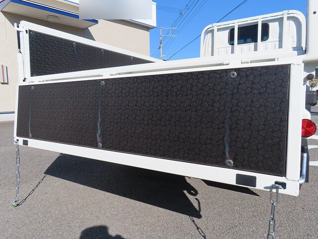 日野デュトロ平ボディ小型（2t・3t）[写真16]