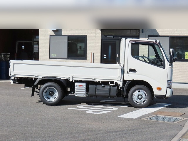 日野デュトロ平ボディ小型（2t・3t）[写真04]