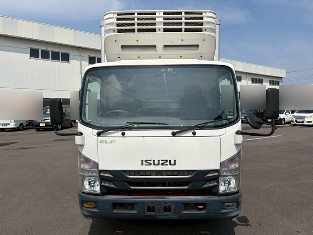 いすゞエルフ冷凍車（冷蔵車）小型（2t・3t）[写真03]