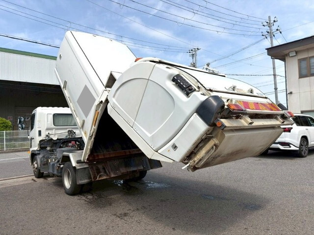 日野レンジャーパッカー車（塵芥車）中型（4t）[写真02]
