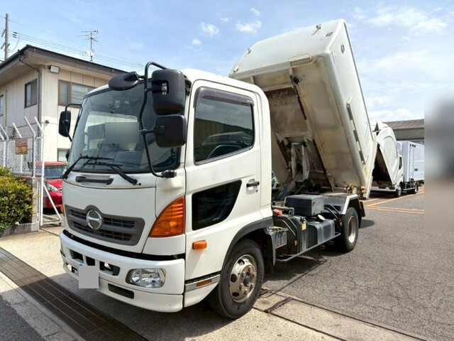 日野レンジャーパッカー車（塵芥車）中型（4t）[写真07]