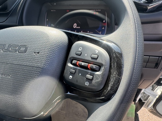 三菱ふそうキャンター冷凍車（冷蔵車）小型（2t・3t）[写真31]