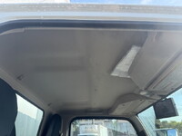 三菱ふそうキャンター冷凍車（冷蔵車）小型（2t・3t）[写真34]