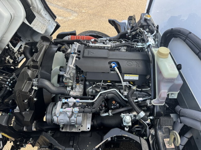 三菱ふそうキャンター冷凍車（冷蔵車）小型（2t・3t）[写真34]