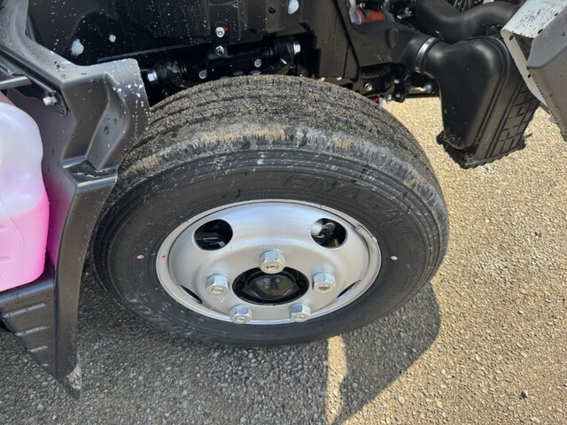 三菱ふそうキャンター冷凍車（冷蔵車）小型（2t・3t）[写真38]