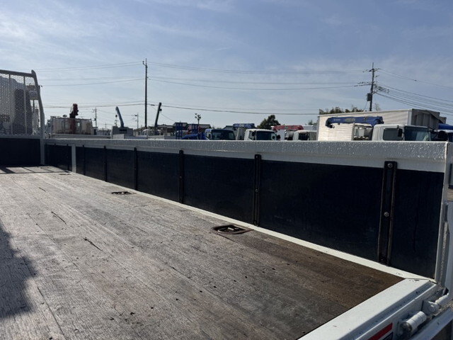 いすゞフォワードクレーン4段中型（4t）[写真12]