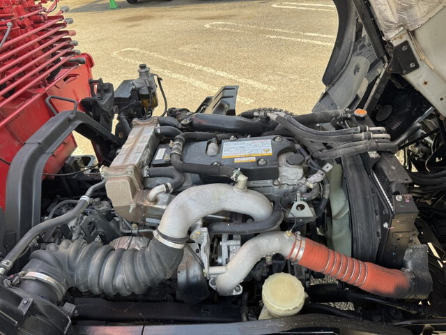 いすゞフォワードクレーン4段中型（4t）[写真35]