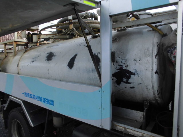 日野デュトロバキュームカー小型（2t・3t）[写真13]