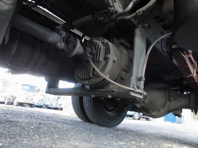 日野デュトロバキュームカー小型（2t・3t）[写真18]