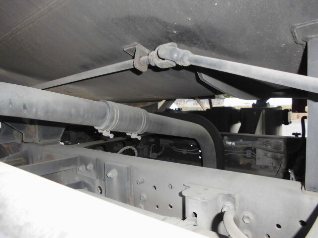 日野デュトロバキュームカー小型（2t・3t）[写真24]