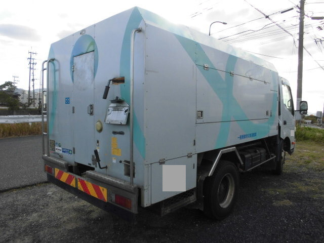 日野デュトロバキュームカー小型（2t・3t）[写真04]